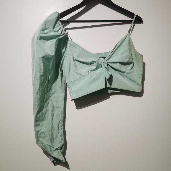 Zara Limited Edition Pastel Green Puff Sleeve One Shoulder Large Crop Top - Picture 3 of 10